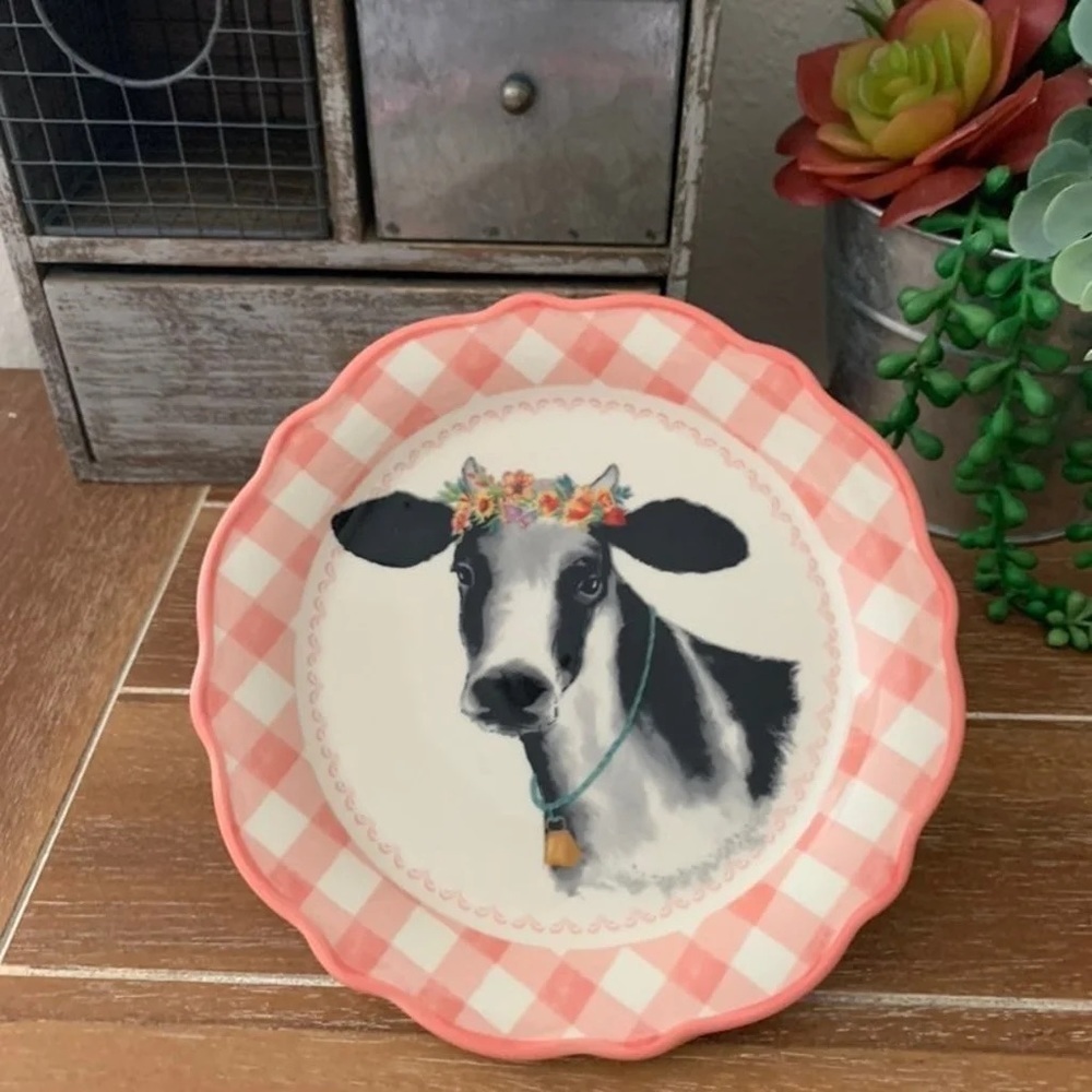 New Pioneer Woman Farmhouse Cow Novelty Plate